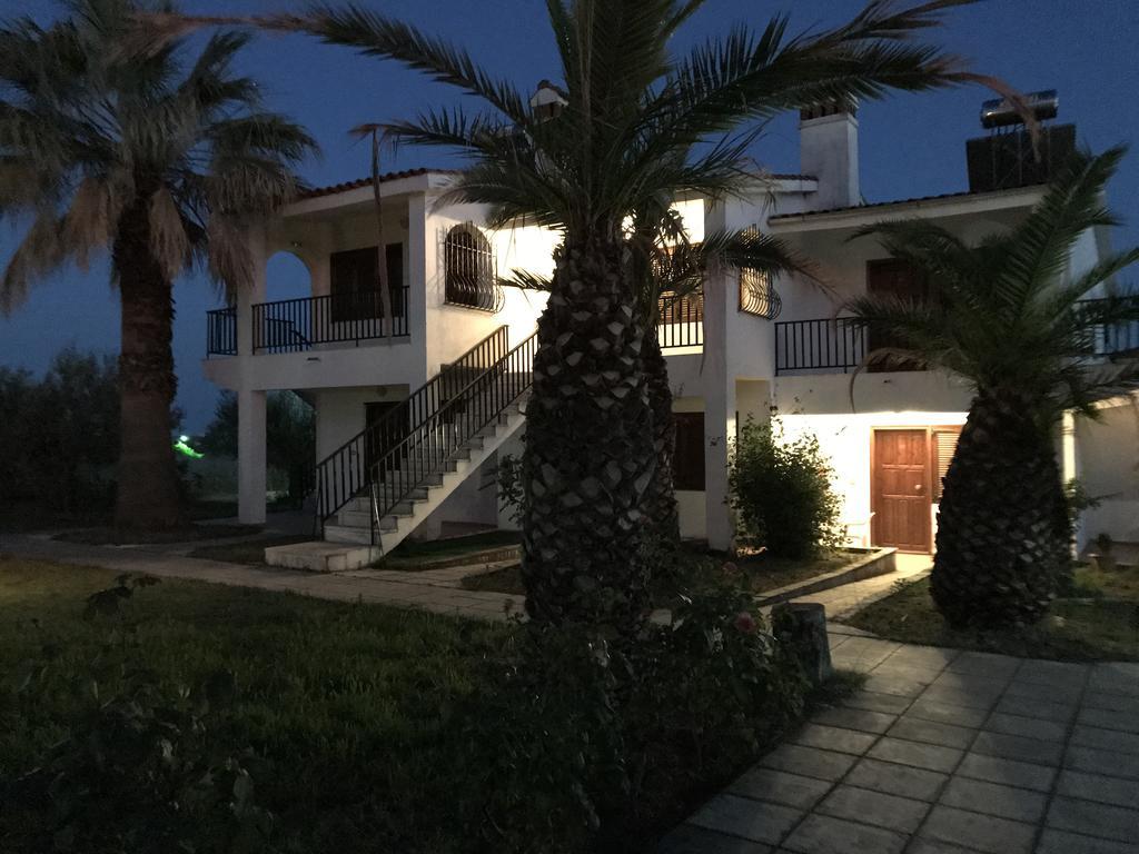 Santa Catalina Apartment Kalyves Polygyrou Exterior foto